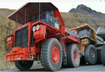 EH3500 Electric-Drive Mine Tractor — On Site