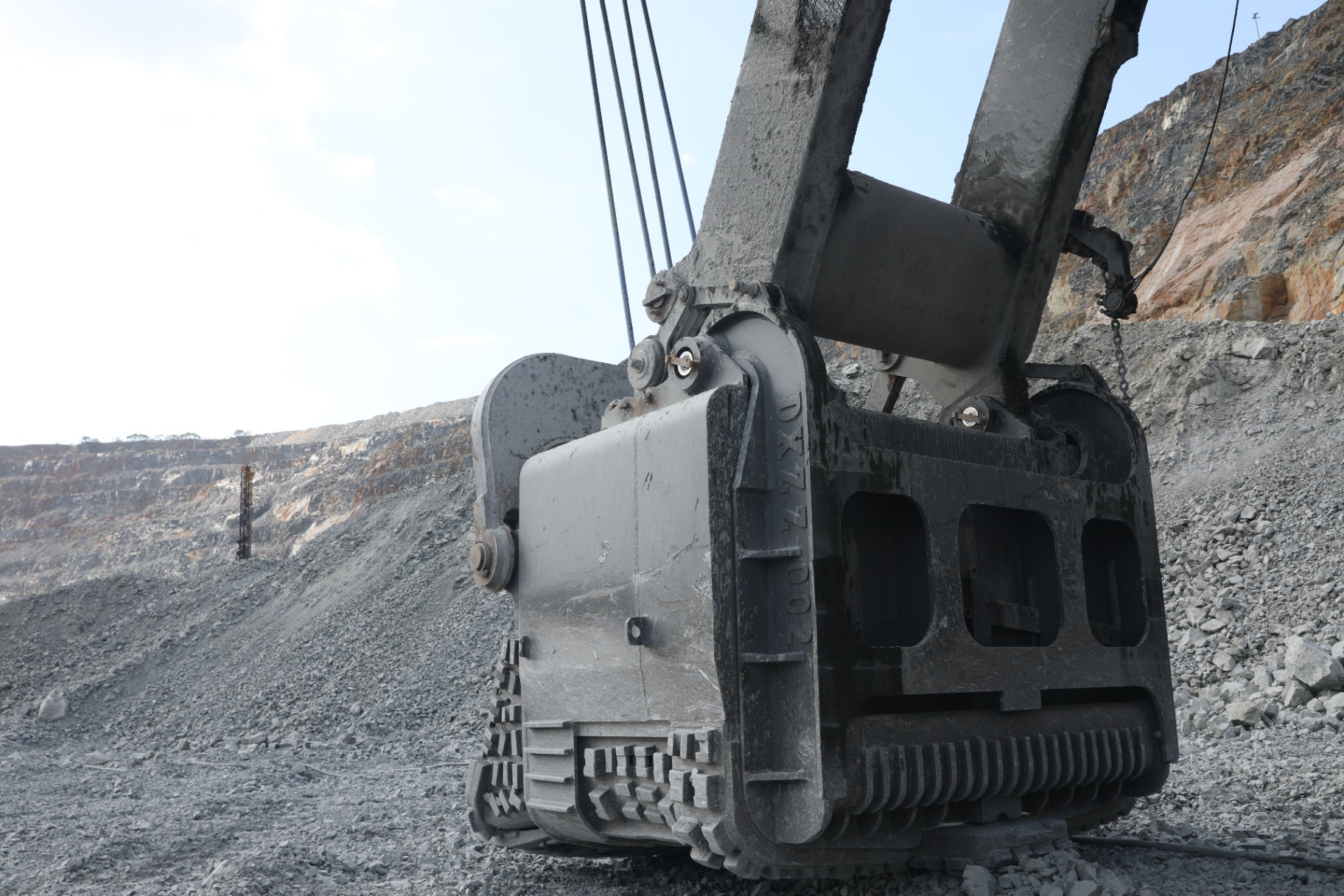 WK-35 Bucket — Rear Structure